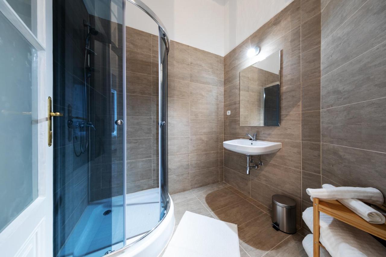 Vienna Dream Apartments City Center Екстер'єр фото