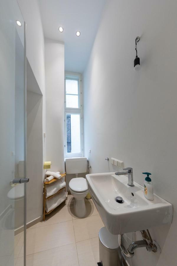 Vienna Dream Apartments City Center Екстер'єр фото