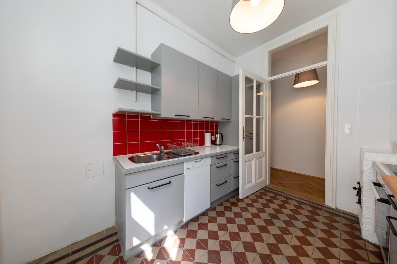 Vienna Dream Apartments City Center Екстер'єр фото